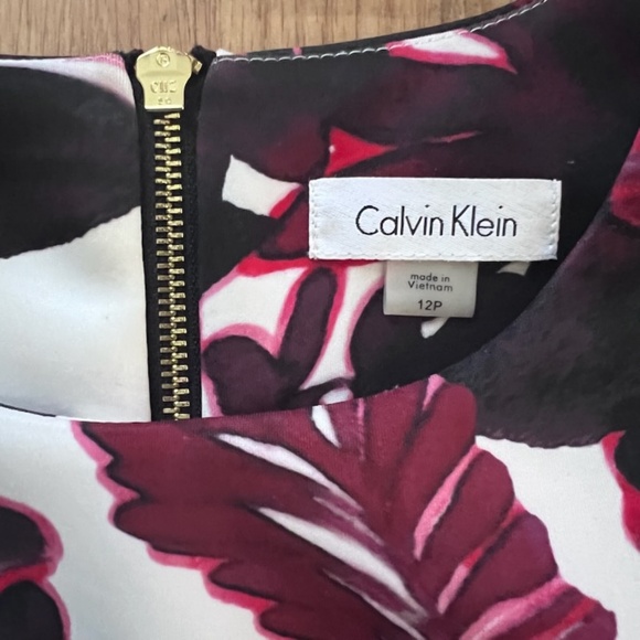 Calvin Klein Dress Floral Red & Black 12P - Picture 3 of 6